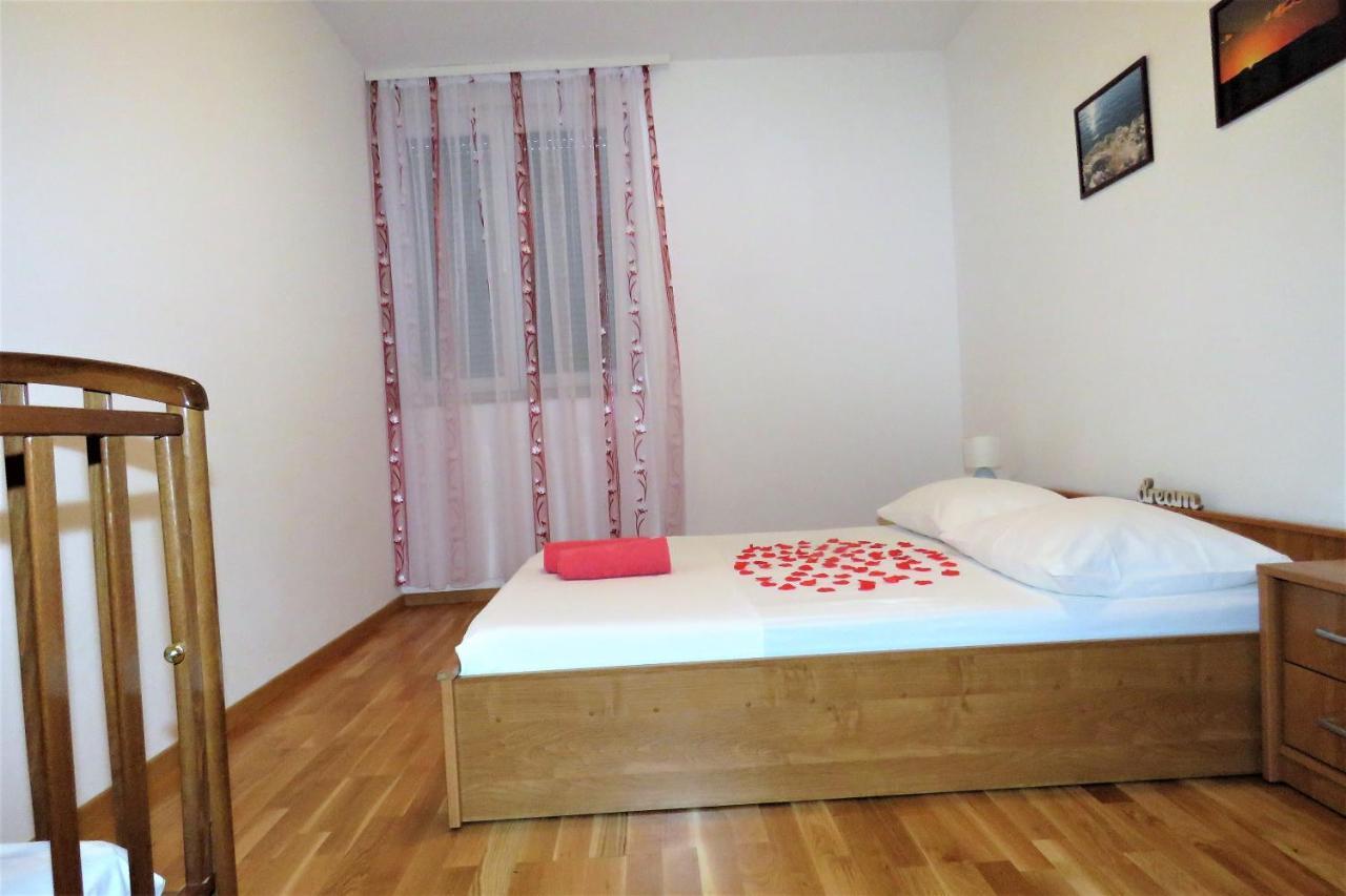 מאקרסקה Apartment West מראה חיצוני תמונה